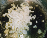Foto del paso 3 de la receta: Merluza en salsa verde