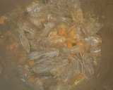 Foto del paso 1 de la receta: Arroz seco con fumet tostado