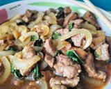 Foto del paso 6 de la receta: Pad Kra-Prao Nua -salteado Thai de ternera con albahaca-