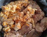 Фото кроку 1 до Жареные пирожки на сковороде с печенкой и мясом.