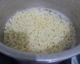 Foto langkah ke 1 dari resep Mee Goreng Mamak khas Malaysia.