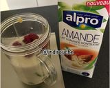 Foto langkah ke 3 dari resep Avocado Raspberry Smoothie.
