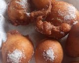 Foto del paso 3 de la receta: Buñuelitos dulces de ricota y vainilla🤓