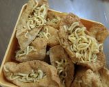 Foto langkah ke 1 dari resep Tahu isi mie simple & praktis.