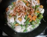 Foto del paso 3 de la receta: Menestra con pollo
