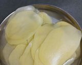 આલુ પૂરી (Aloo Poori Recipe In Gujarati) રેસીપી સ્ટેપ2ફોટો