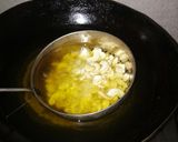 A picture of step 1 of Fried poha chivda (snacks).
