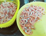 Hình bước làm 1 của món Tôm nhồi bí đỏ
