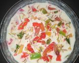 A picture of step 4 of Rabri fruit trifle.