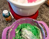 Foto langkah ke 4 dari resep Chiffon Pandan Putih Telur Cup.