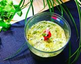 Hình bước làm 2 của món Sinh tố rau má nước dừa. 🌱