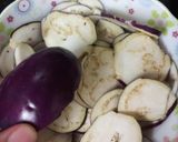 A picture of step 1 of Roasted eggplant tikka.