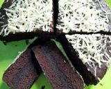 Foto langkah ke 8 dari resep Brownis kukus Amanda enak & lembut.