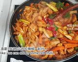 A picture of step 5 of Korean spicy stir-fry pork(Jeyuk bokkeum).