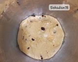 Foto langkah ke 4 dari resep Raisin Soft Sourdough Bread / Roti Sourdough Kismis.