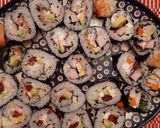 Foto del paso 7 de la receta: Sushi salmón kanikama langostinos