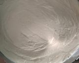 Foto del passaggio 5 della ricetta Cheesecake ai mirtilli e pistacchio
