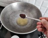 A picture of step 6 of Drum sticks Dal.
