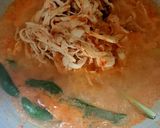 Foto langkah ke 3 dari resep Ayam suwir pedas manis.