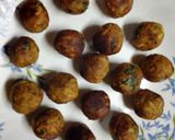 A picture of step 2 of Indo- Tanzania Raw banana koftas🍅🧅🧄🌶️.
