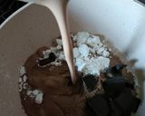 Foto langkah ke 4 dari resep Chocolate Pudding Pie.