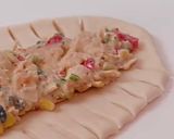 A picture of step 4 of Creamy chicken bread.