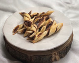 Foto del paso 5 de la receta: Lazos de hojaldre con chocolate