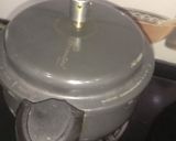 A picture of step 5 of Macaroni curry.