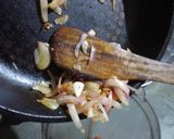 A picture of step 4 of Achari Paneer.