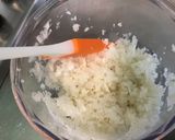 Une image de l'étape 4 de Salade de concombre et radis noir au skyr et ciboulette.