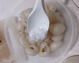 Foto langkah ke 2 dari resep Asinan Rambutan Simple.