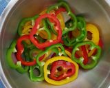 รูปขั้นตอนการทำที่ 1 ของ ไข่เจียวพริกหวาน