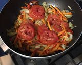 Foto del paso 4 de la receta: Salteado de vegetales con fideos estilo oriental