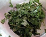 A picture of step 1 of Carrot coriander leaves soup.