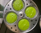 A picture of step 3 of Palak/ spinach idli.