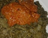 A picture of step 4 of Moringa salad.