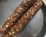 ડ્રાયફ્રુટ ડેટસ રોલ (Dryfruit Dates Roll Recipe In Gujarati) રેસીપી સ્ટેપ4ફોટો
