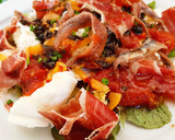 Foto del paso 6 de la receta: "Caprese" Mar y Montaña con tomates, olivada y jamón🔥🔥🔥