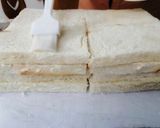 A picture of step 4 of Creamy Bread Cake.