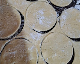 Foto del paso 3 de la receta: Ricos pasteles chilenitos