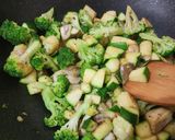 白醬炒時蔬的食譜步驟2照片