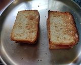 A picture of step 3 of Tomato Toast Sandwich !!.