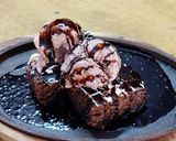 A picture of step 6 of Sizzling brownie.