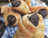 Foto langkah ke 8 dari resep Kue Cum-Cum Fla Coklat Homemade puff pastry.