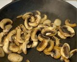 صورة لخطوة 1 من وصفة صوص الفطر الكريمي | Creamy Mushroom Sauce