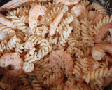 Foto del paso 3 de la receta: Pasta con camarón y parmesano