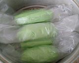 Foto langkah ke 2 dari resep Es Pisang Ijo.