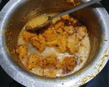 A picture of step 4 of Gujarati Vadi sabji.