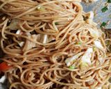 Foto langkah ke 4 dari resep Spaghetti Goreng Bumbu Ebi.