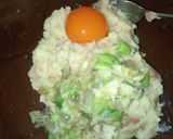 Foto langkah ke 3 dari resep Perkedel Kentang Kornet.